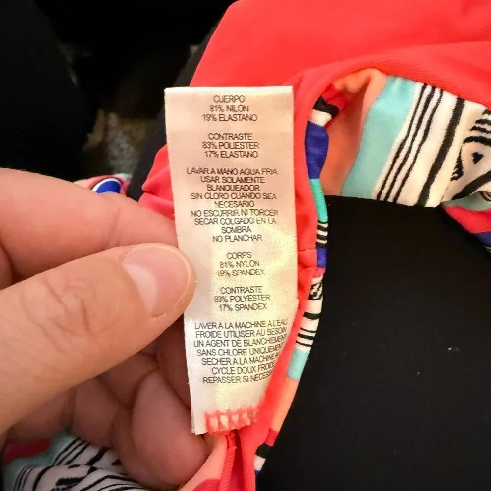 Malibu - mutli-colored reversible bikini top